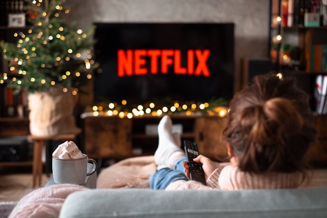 Childhood Bliss: A Cozy Evening with Netflix